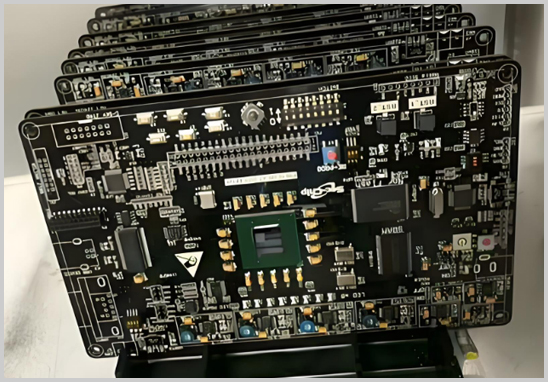 如何降低PCBA批量生產(chǎn)中的不良率？6大關(guān)鍵控制點詳解